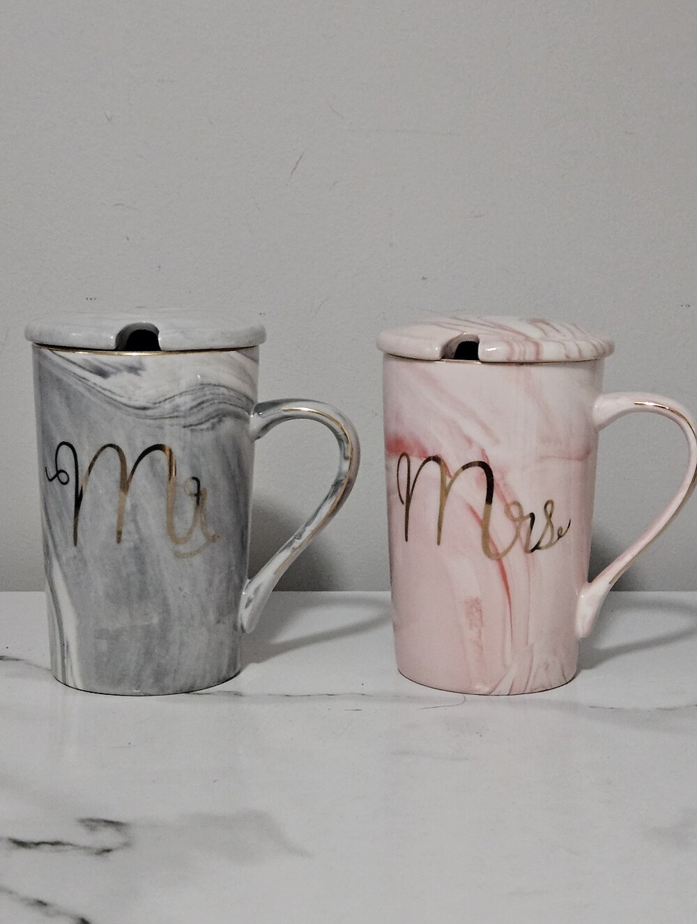 Mr & Mrs Ceramic Coffee Mug Set w/ Lids (13.5oz Each)